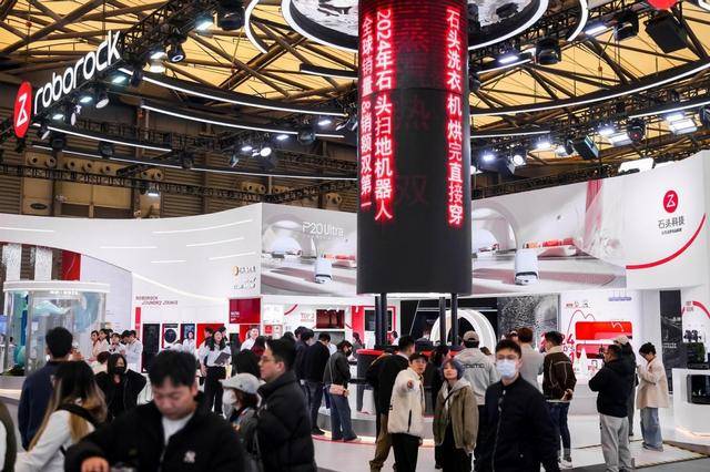 行业以AI破局跨界、健康引领消费新趋势尊龙凯时网AWE 2025观察：家电(图5)